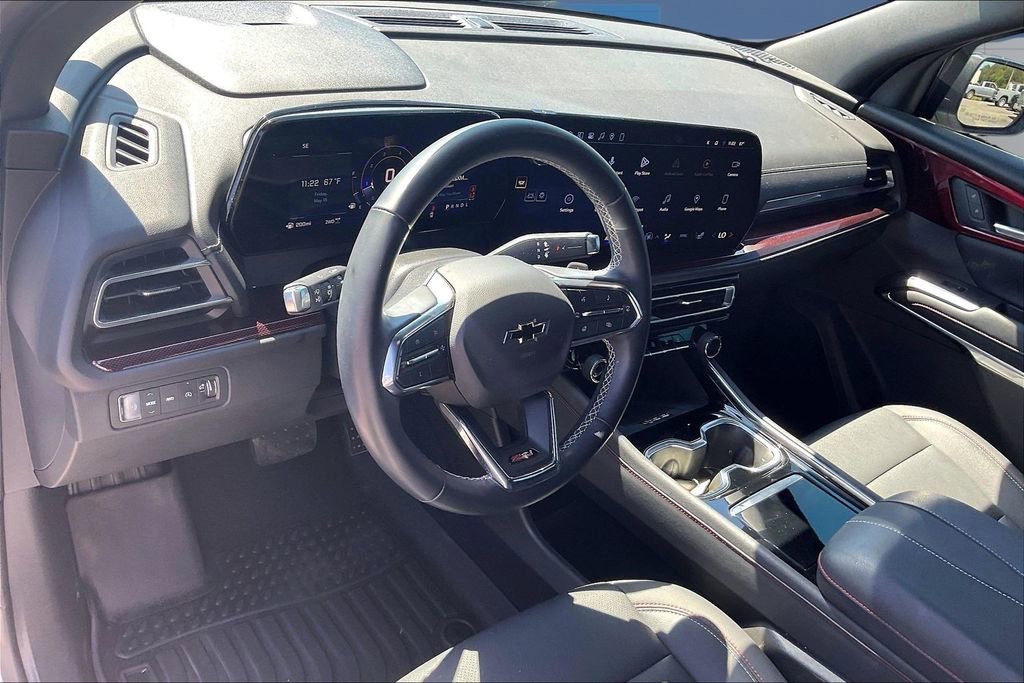 Used 2024 Chevrolet Traverse Z71 AWD/4WD image 17