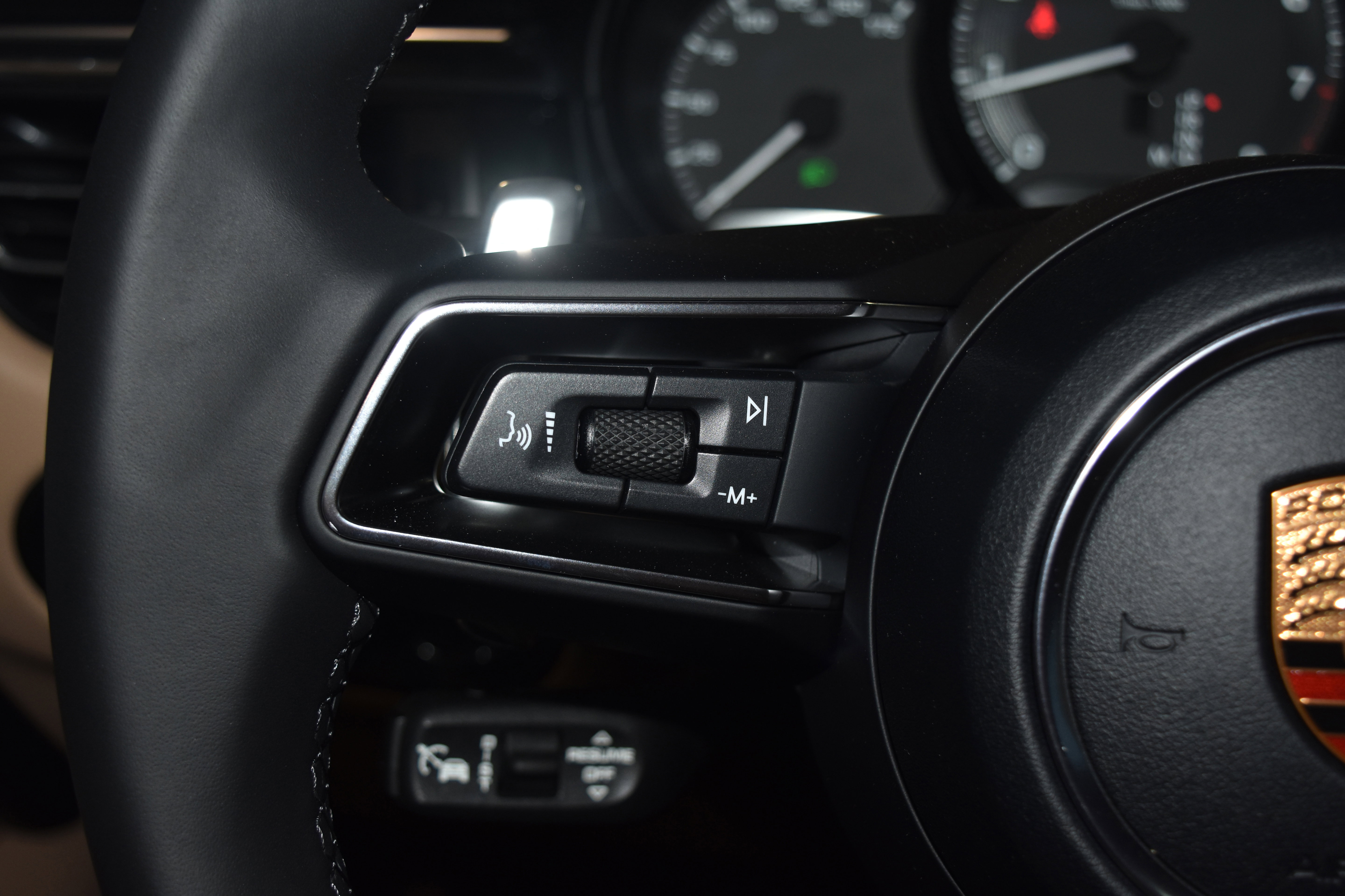 New 2026 Porsche Macan image 10