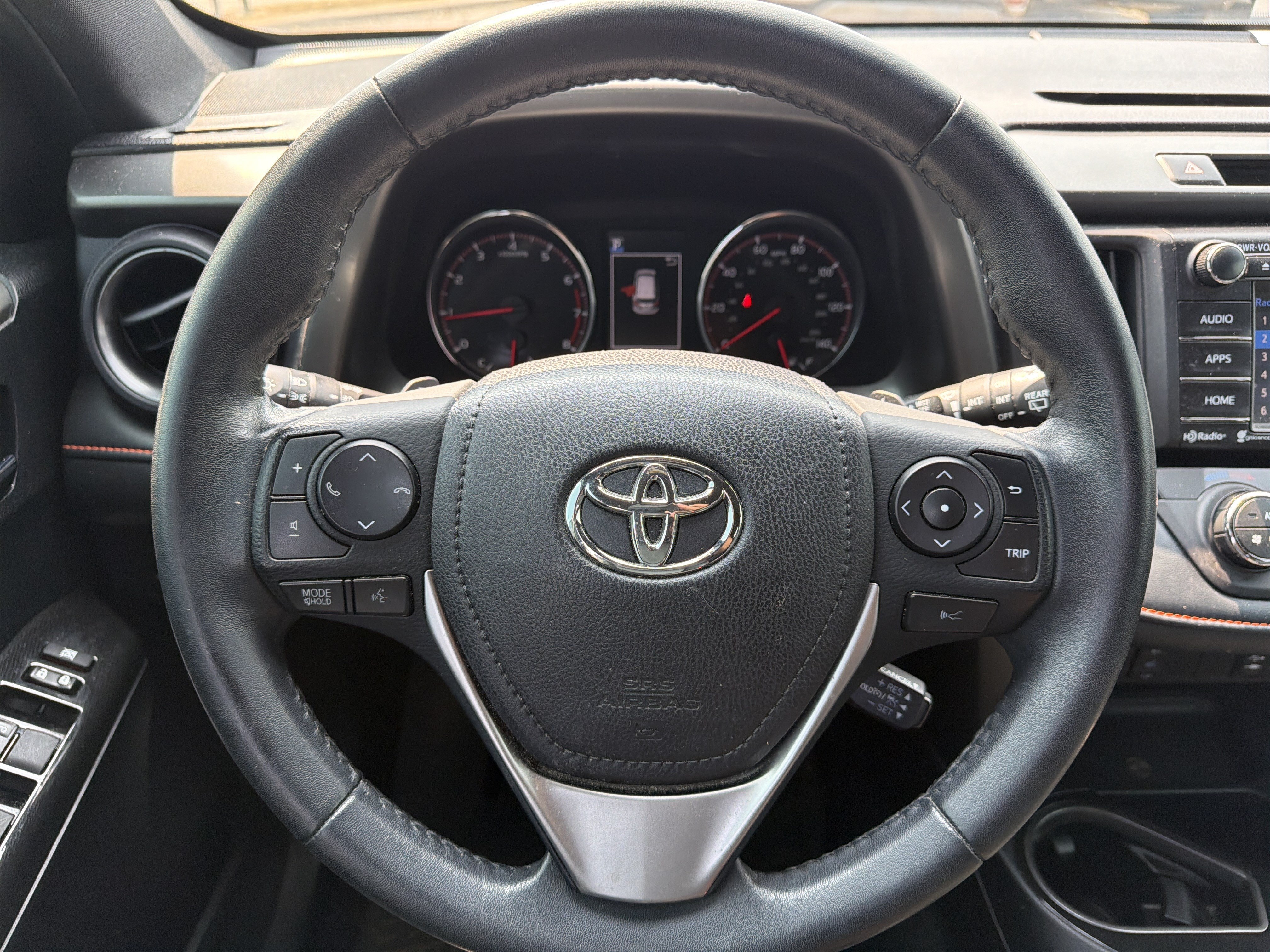 Used 2018 Toyota RAV4 SE w/ Power Extra Value Package FWD image 12