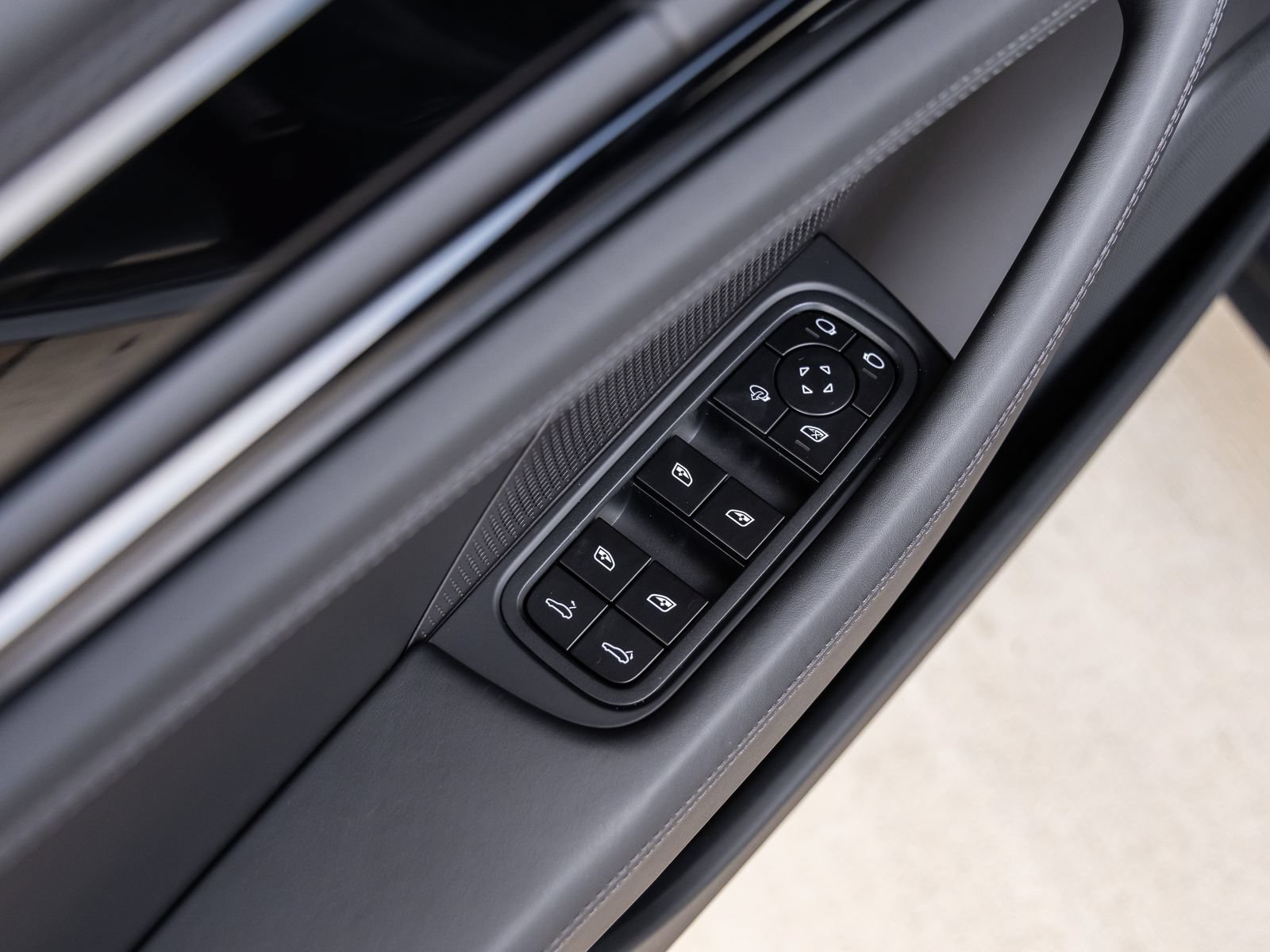 New 2026 Porsche Panamera 4 AWD/4WD image 25