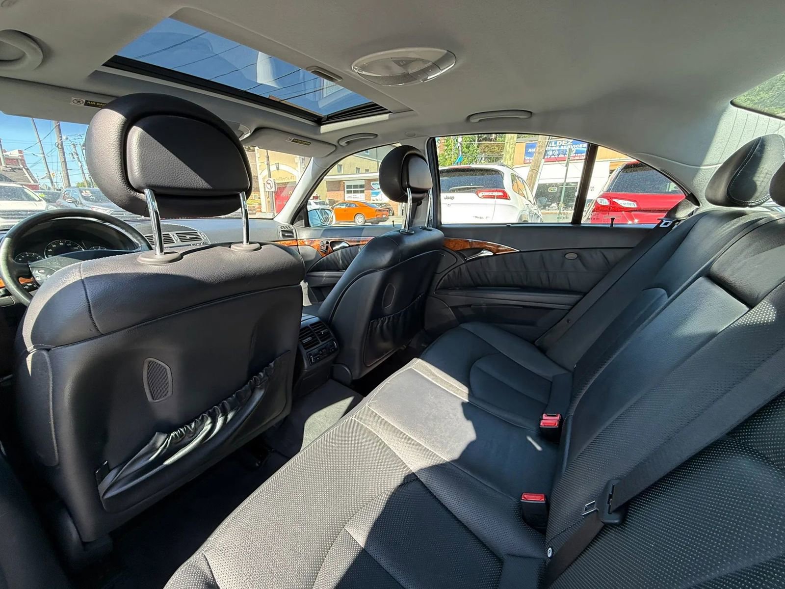 Used 2004 Mercedes-Benz E 500 4MATIC Sedan image 40