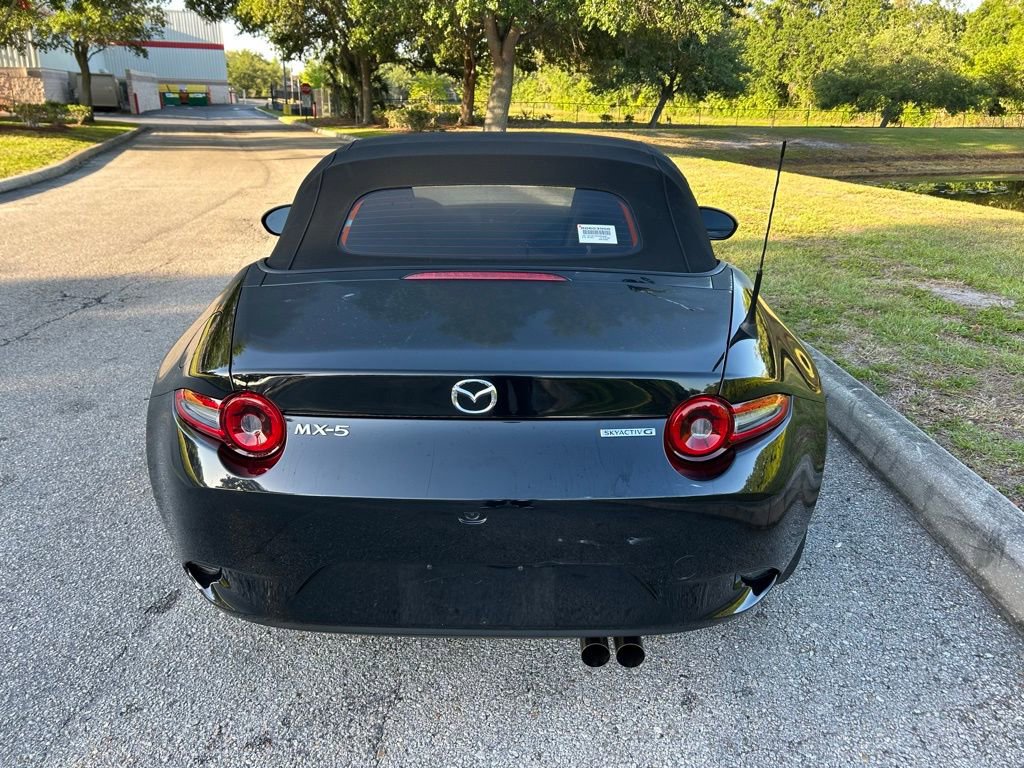 Used 2024 MAZDA MX-5 Miata Sport image 4