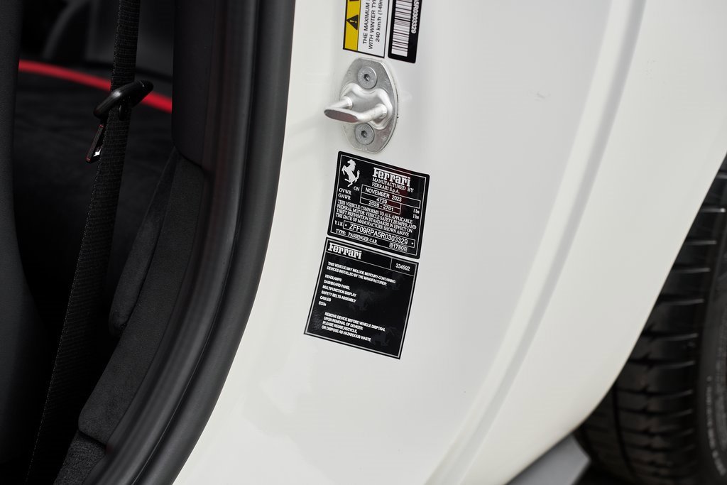 Used 2024 Ferrari Roma Spider image 46