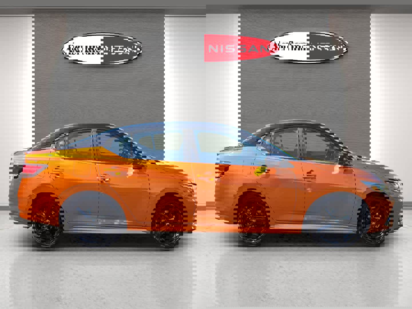 Used 2023 Nissan Sentra SR w/ SR Premium Package image 5