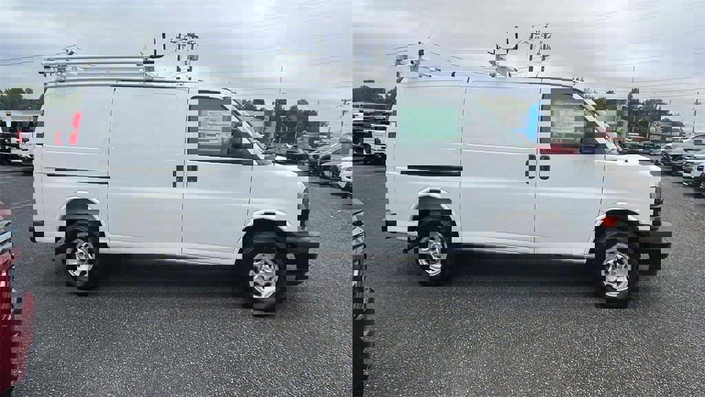 New 2025 Chevrolet Express 2500 w/ Communications Package image 4