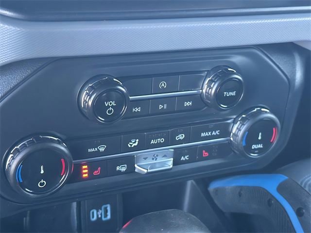 Used 2022 Ford Bronco Black Diamond image 14