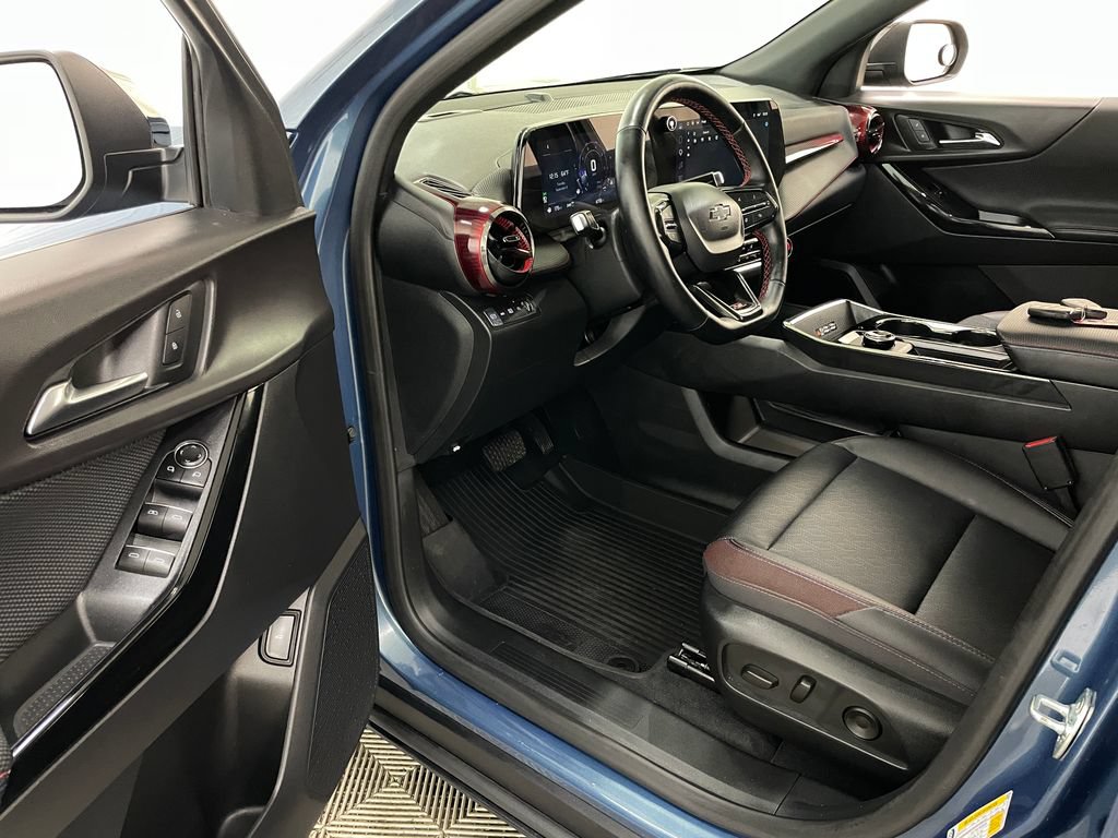 Used 2026 Chevrolet Equinox RS w/ LPO, Floor Liner Package AWD/4WD image 22