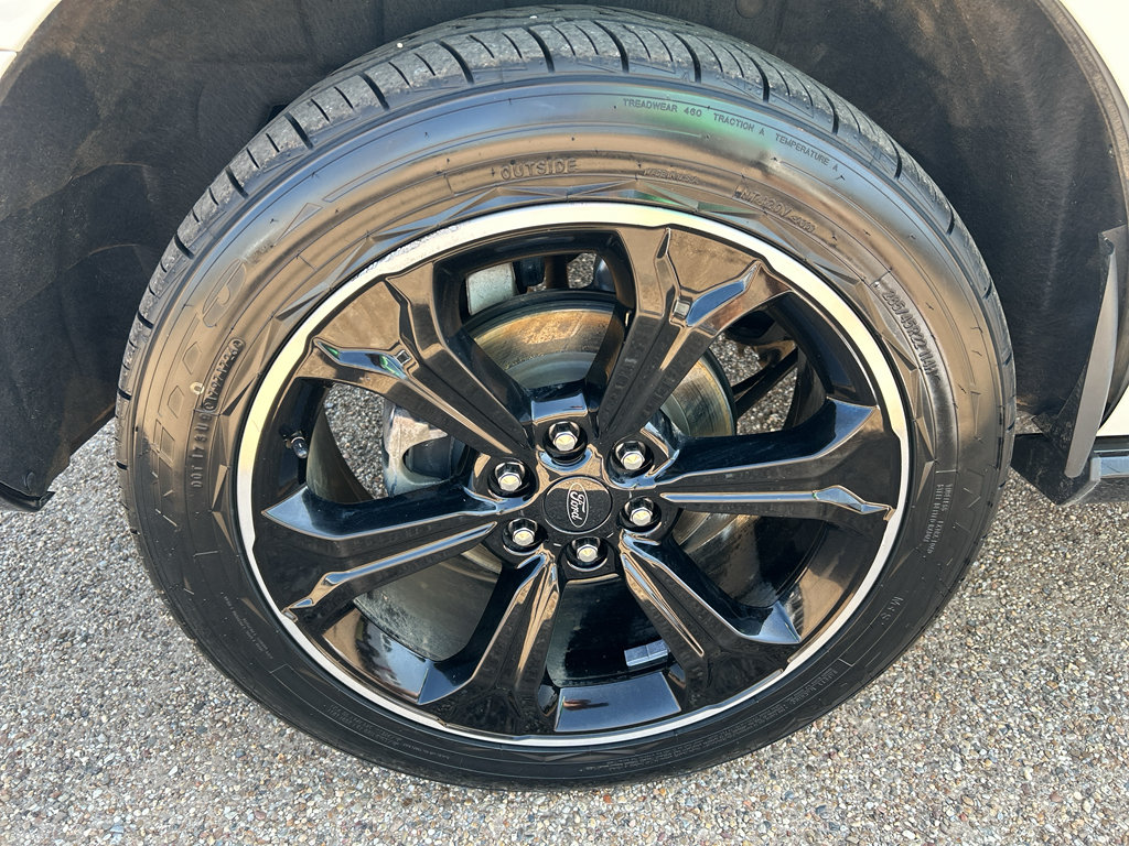 Used 2022 Ford Expedition Limited RWD image 8
