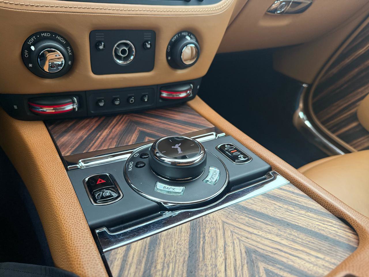 Used 2015 Rolls-Royce Wraith image 61