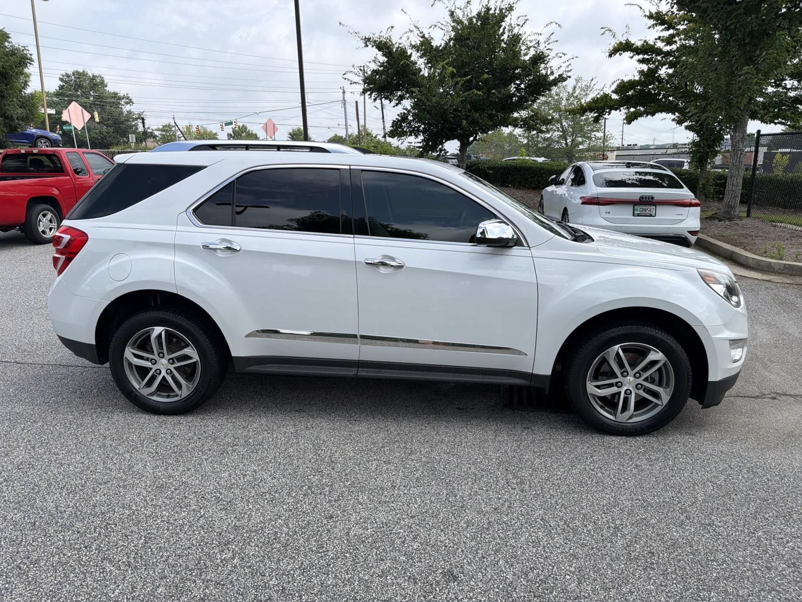 Used 2016 Chevrolet Equinox LTZ w/ Enhanced Convenience Package FWD image 8