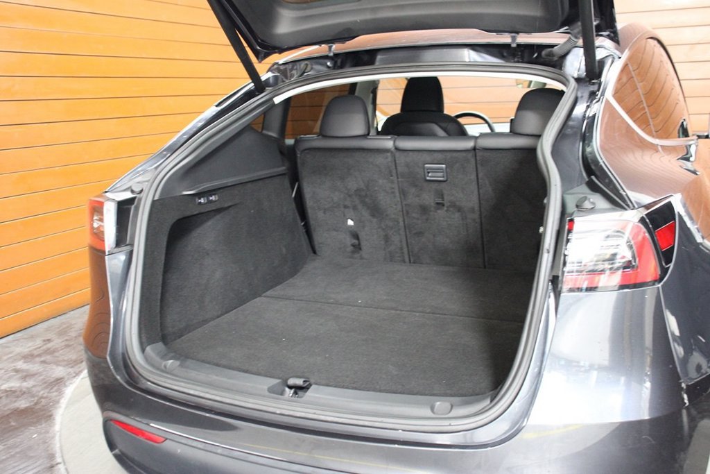 Used 2024 Tesla Model Y Performance AWD/4WD image 12