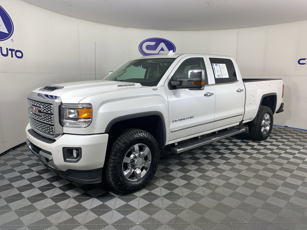 Used 2019 GMC Sierra 3500 Denali w/ Duramax Plus Package image 7