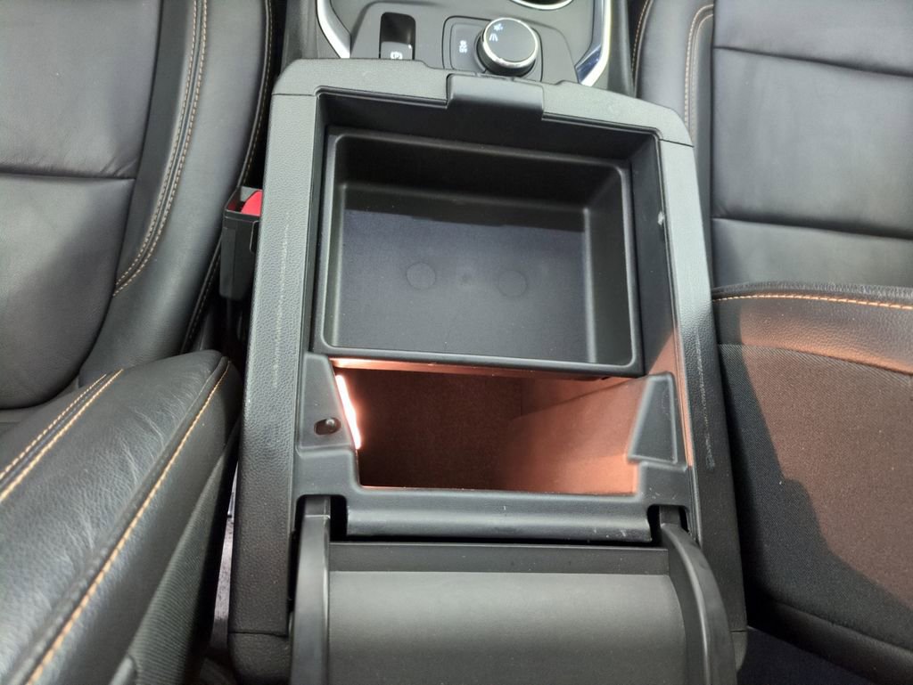 Used 2021 Chevrolet Traverse LT image 26