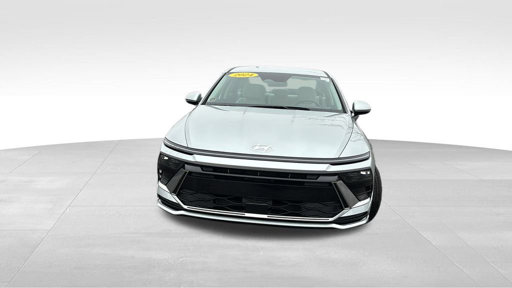 Used 2024 Hyundai Sonata SEL image 2