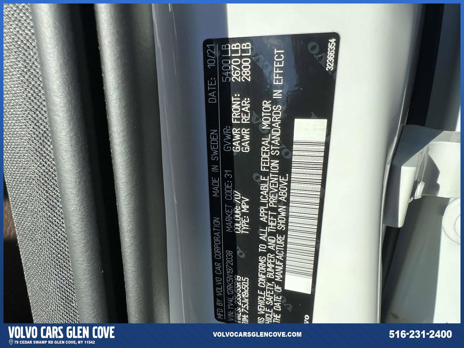 Used 2022 Volvo XC60 B5 Momentum w/ Climate Package image 18