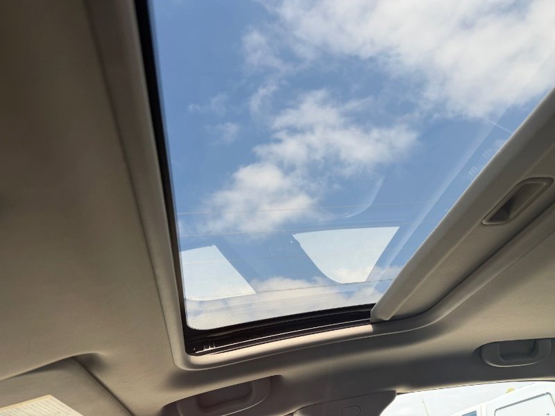 Used 2008 Chevrolet Impala LTZ image 16