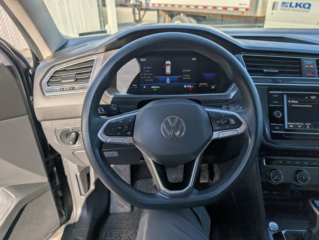 Used 2022 Volkswagen Tiguan S image 11