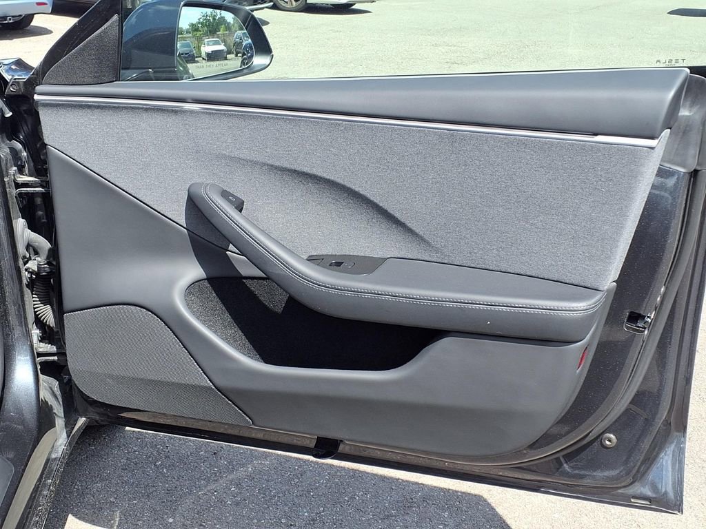 Used 2024 Tesla Model 3 Standard Range image 12