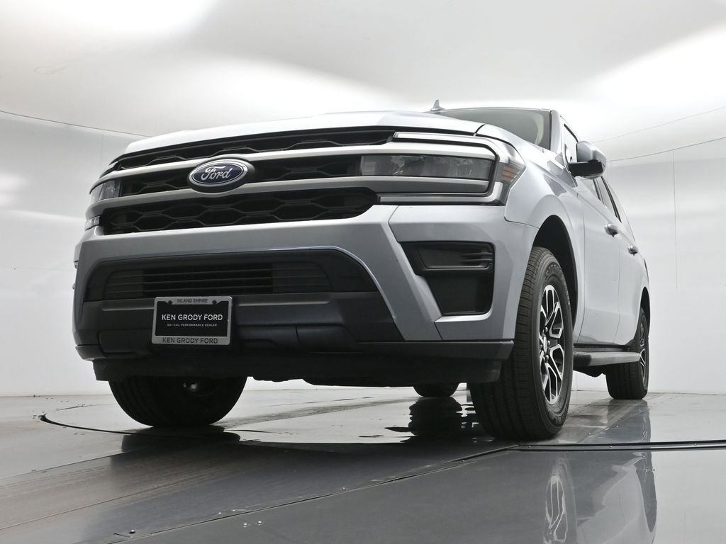 Certified 2024 Ford Expedition Max XLT image 45