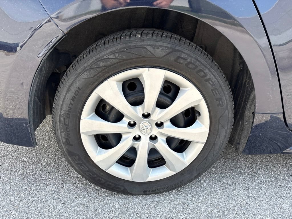 Used 2023 Toyota Corolla LE FWD image 19