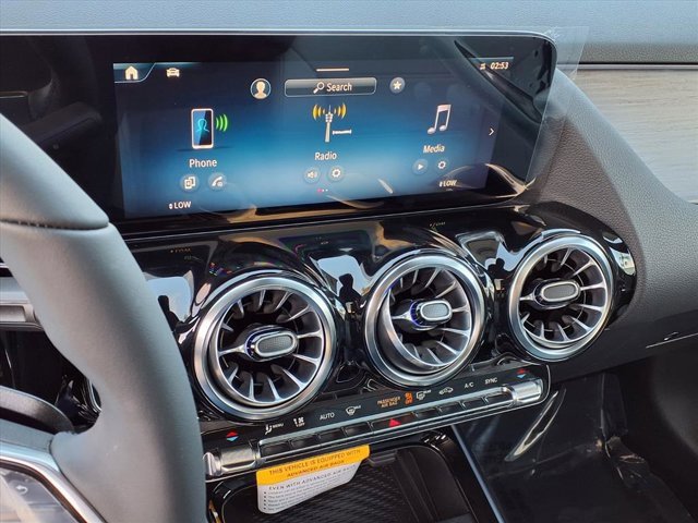 New 2026 Mercedes-Benz GLA 250 image 5