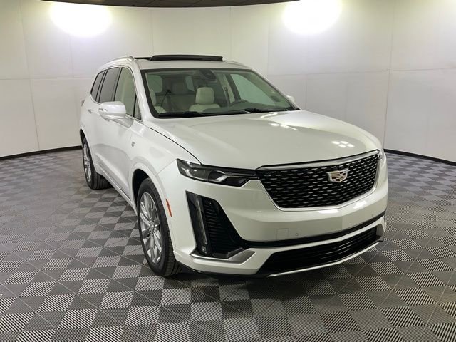 Certified 2023 Cadillac XT6 Premium Luxury image 3