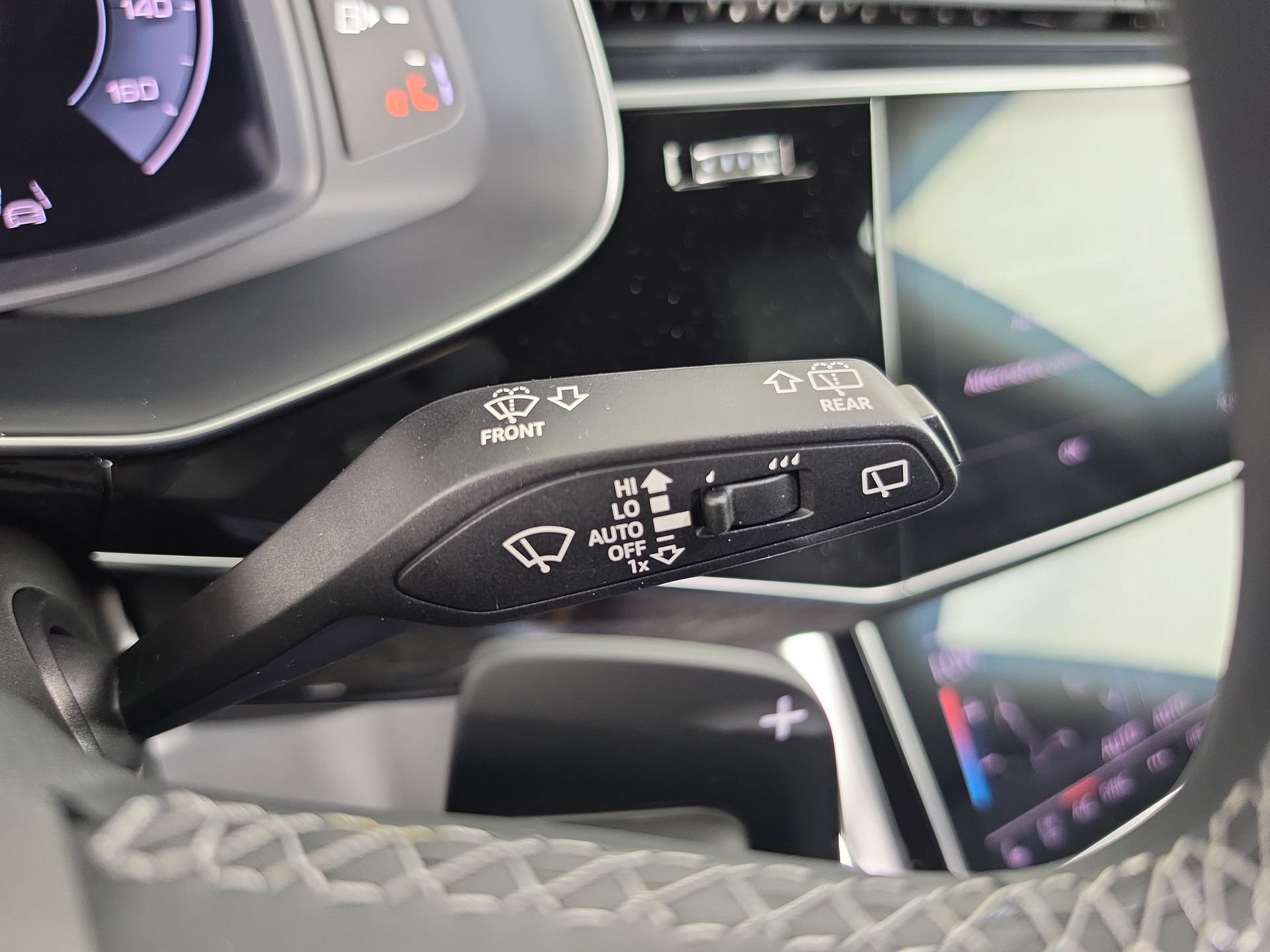 New 2026 Audi Q8 Premium Plus AWD/4WD image 25
