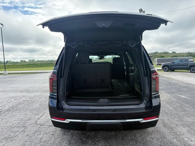 New 2026 Chevrolet Tahoe LT w/ LPO, Dark Essentials Package AWD/4WD image 6