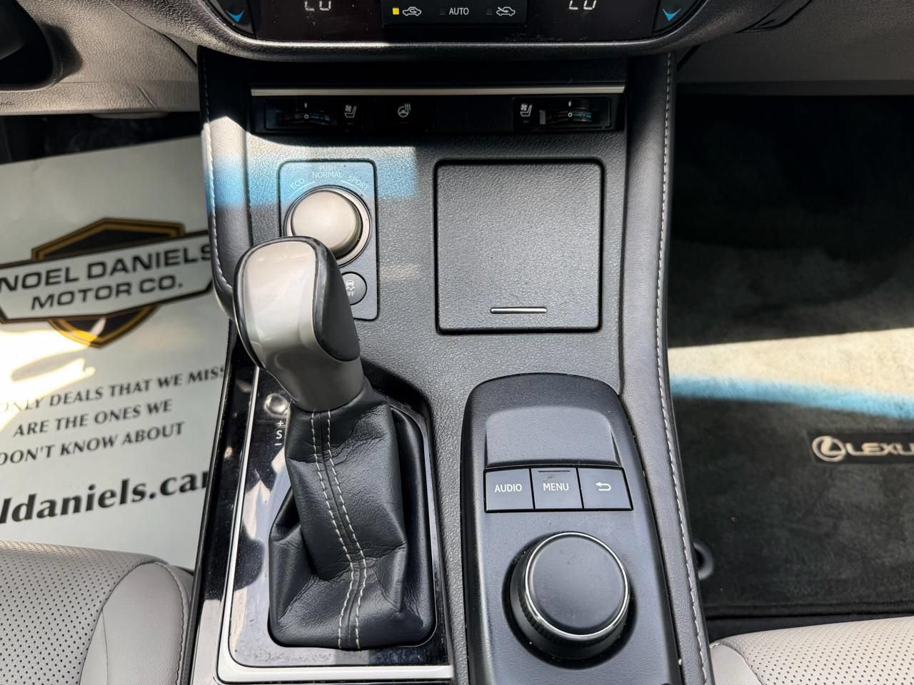 Used 2017 Lexus ES 350 w/ Premium Package FWD image 25