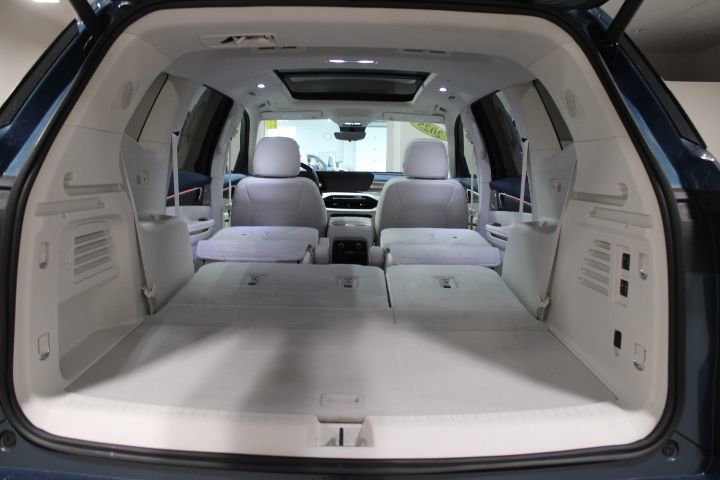 Certified 2025 Buick Enclave Avenir w/ Super Cruise Package image 16