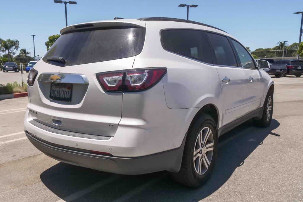 Used 2017 Chevrolet Traverse LT FWD image 9