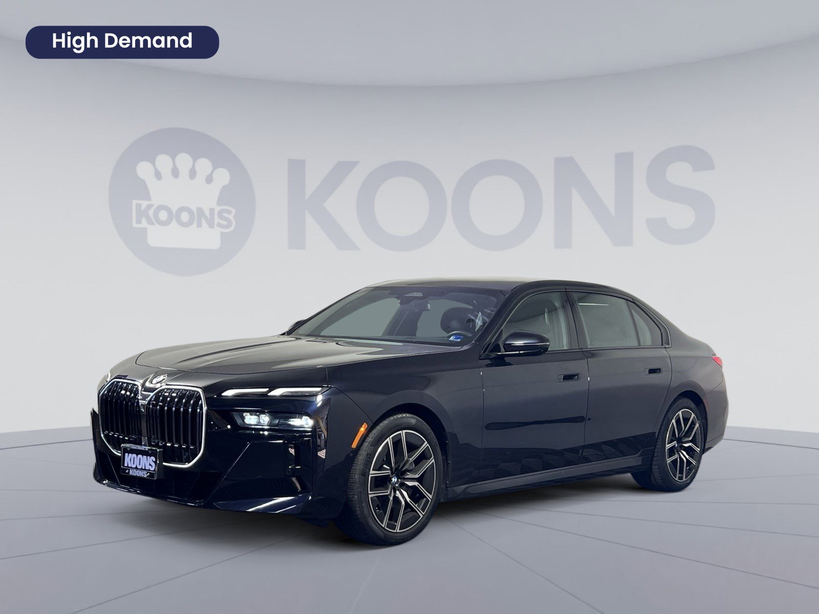 Used 2024 BMW 740i xDrive AWD/4WD image 1