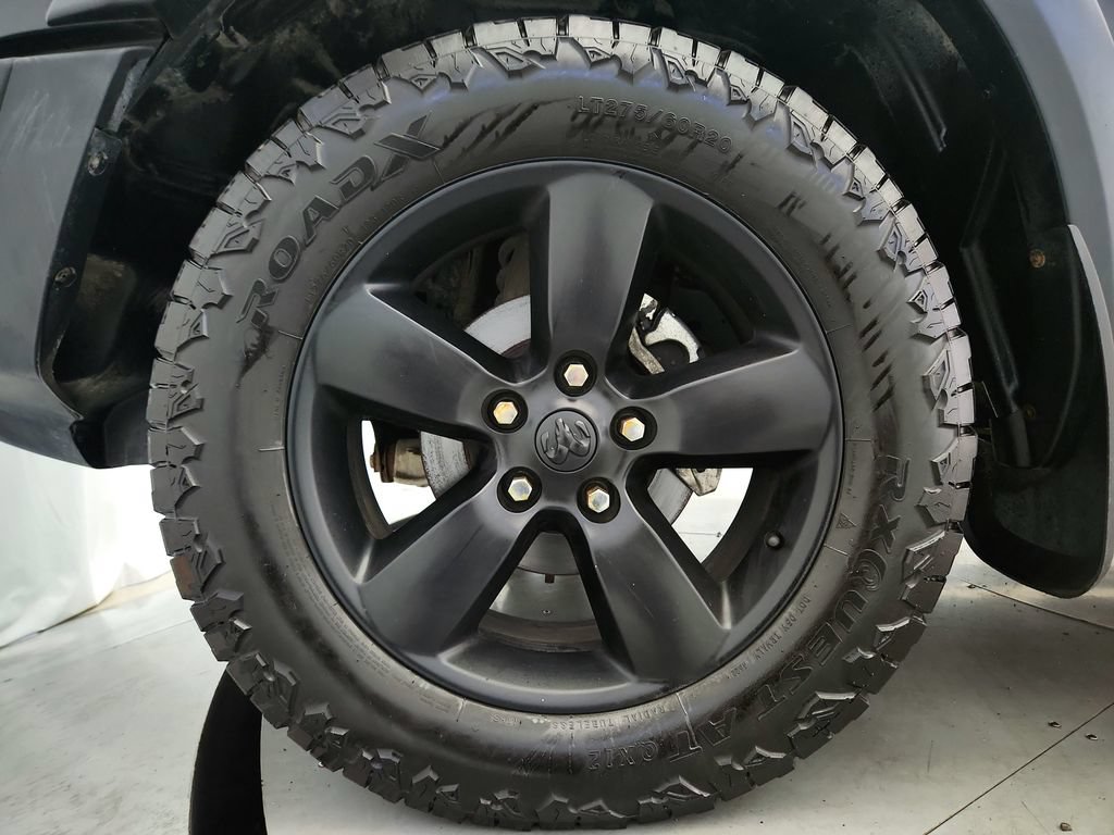 Used 2020 RAM 1500 Warlock AWD/4WD image 32