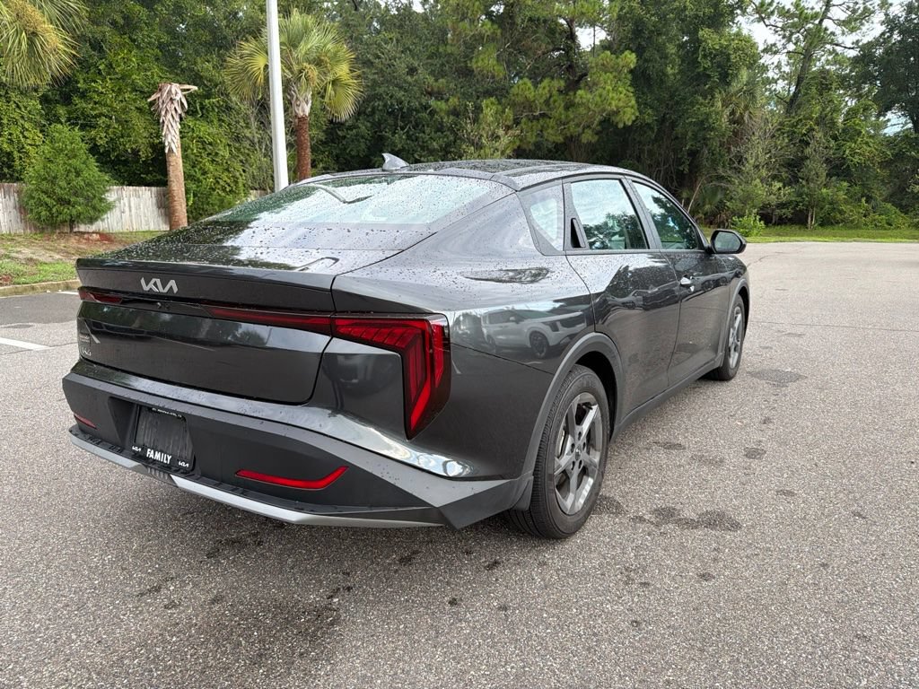 Certified 2025 Kia K4 FWD image 3