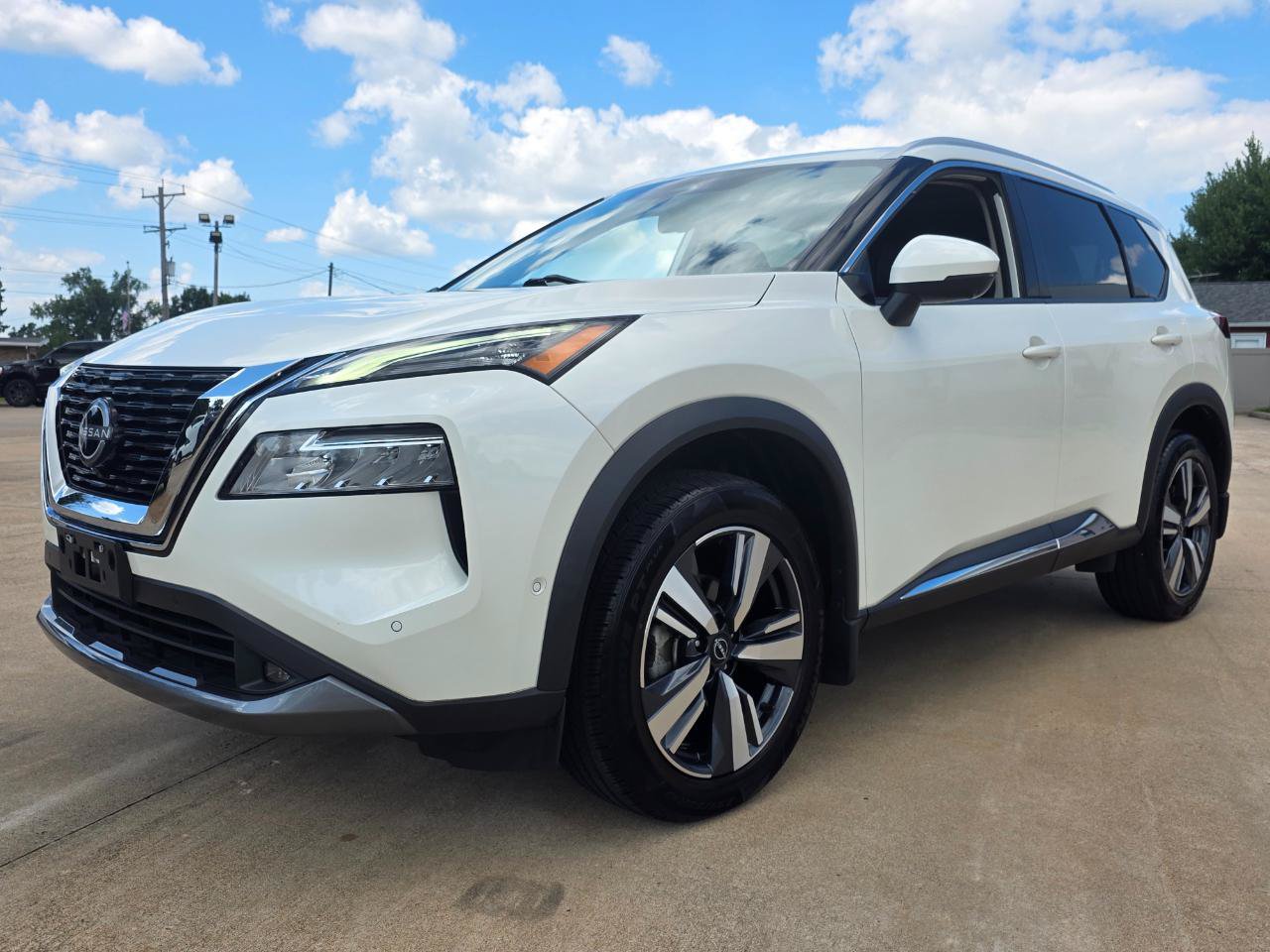 Used 2022 Nissan Rogue SL w/ SL Premium Package AWD/4WD image 2