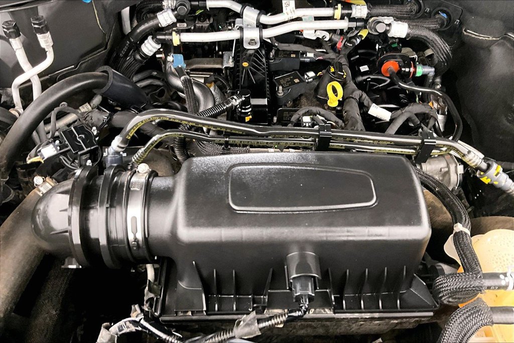 Used 2023 Ford Explorer XLT w/ Equipment Group 202A RWD image 30