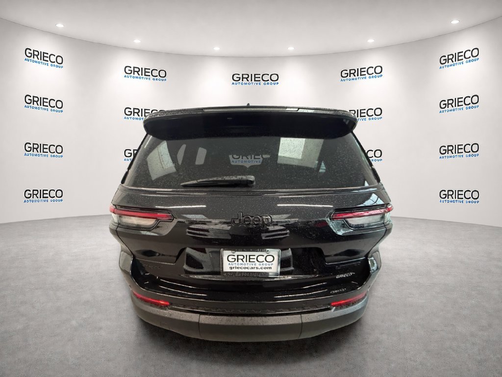 Used 2025 Jeep Grand Cherokee L Limited w/ Black Appearance Package AWD/4WD image 6