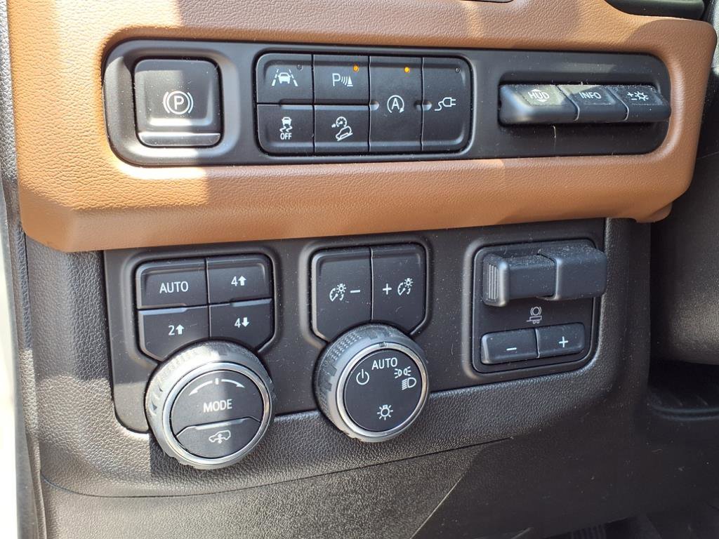 Certified 2021 Chevrolet Tahoe High Country image 24