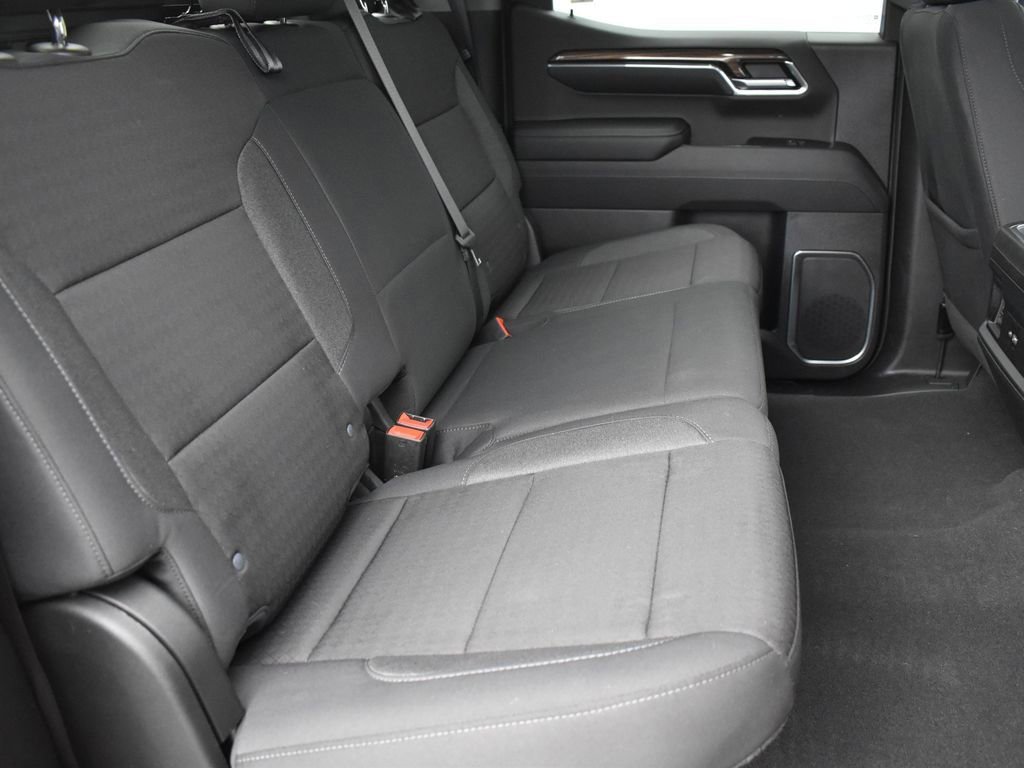 Used 2024 Chevrolet Silverado 1500 LT Trail Boss w/ Convenience Package II AWD/4WD image 29