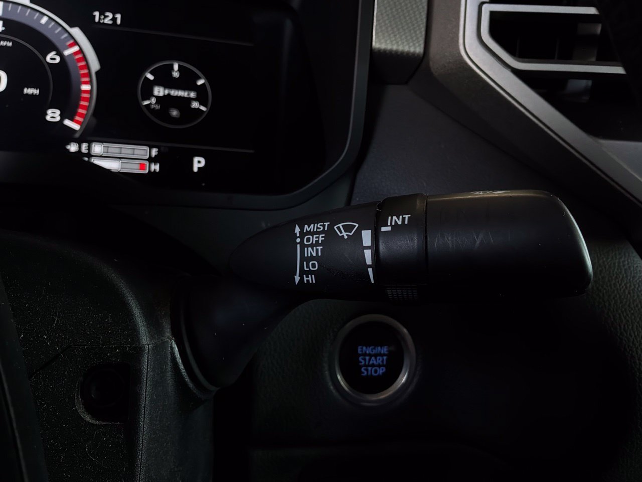 Used 2024 Toyota Tundra Limited AWD/4WD image 49