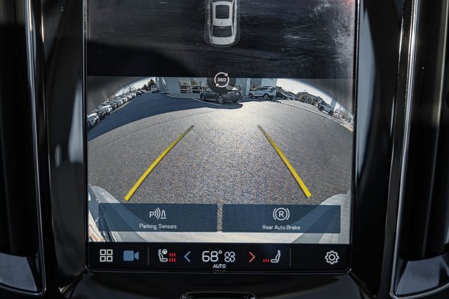 Used 2023 Volvo S60 T8 Plus image 38