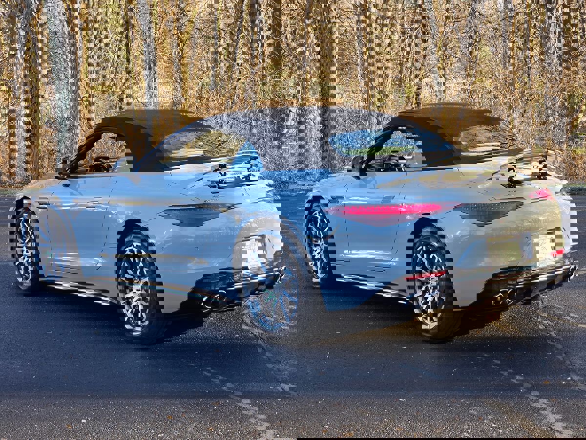 Used 2023 Mercedes-Benz SL 43 AMG image 11