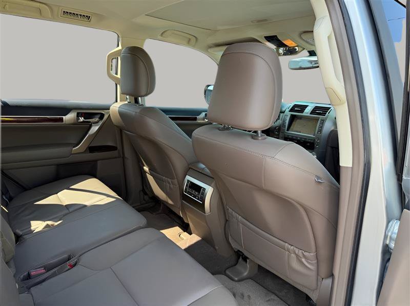 Used 2018 Lexus GX 460 Premium w/ Premium Package AWD/4WD image 38