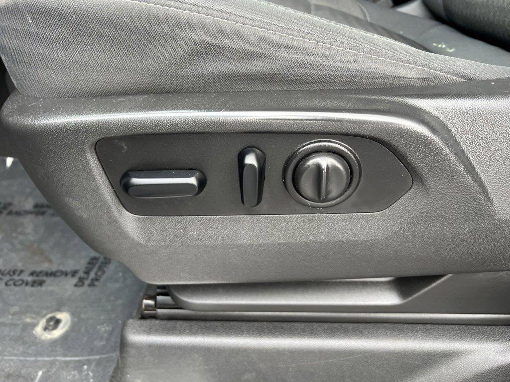 Used 2020 Chevrolet Silverado 1500 LT Trail Boss w/ Convenience Package image 16