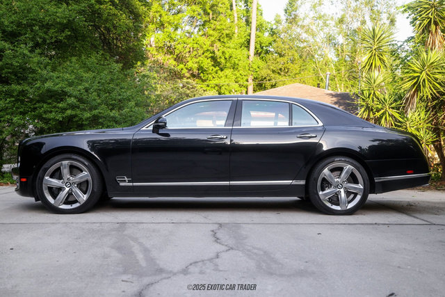 Used 2016 Bentley Mulsanne Speed RWD image 3