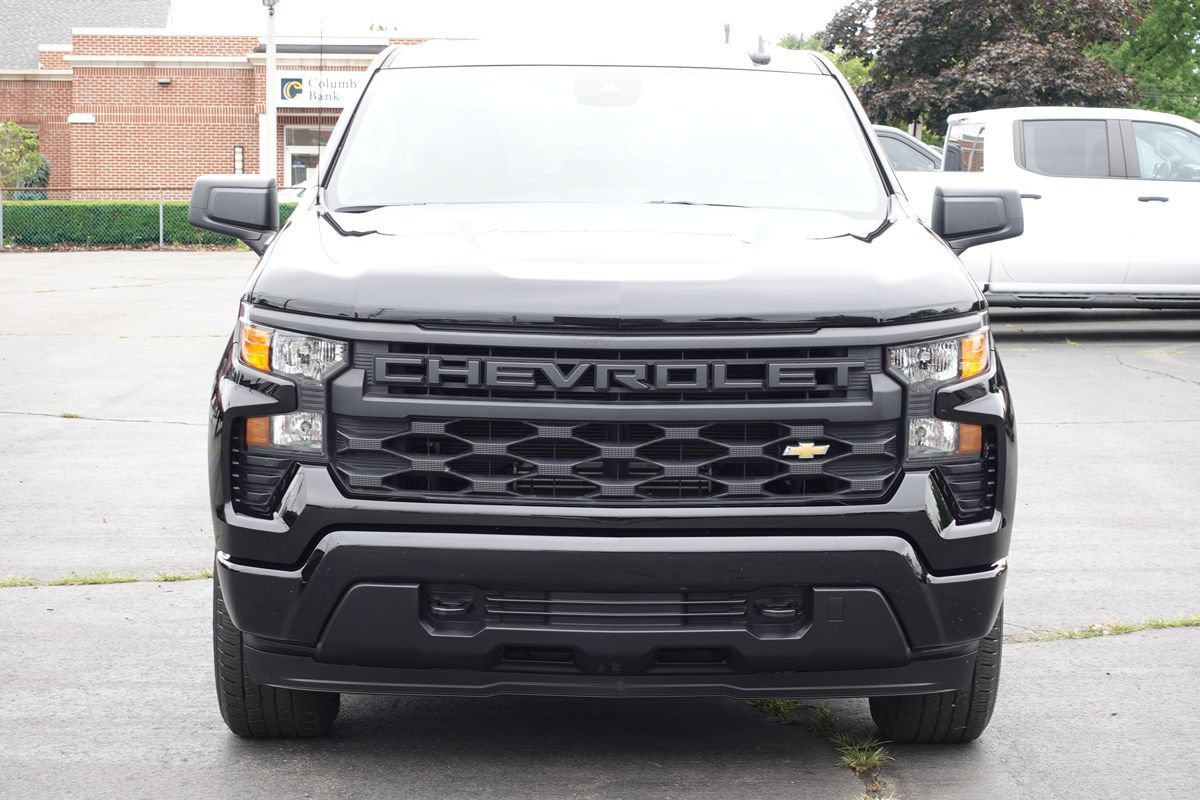 Used 2024 Chevrolet Silverado 1500 Custom AWD/4WD image 5