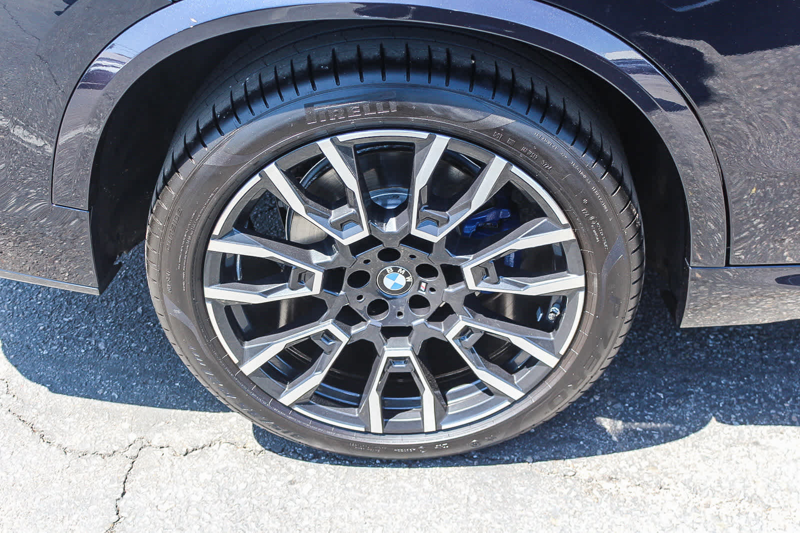Used 2025 BMW X5 sDrive40i w/ M Sport Package RWD image 8