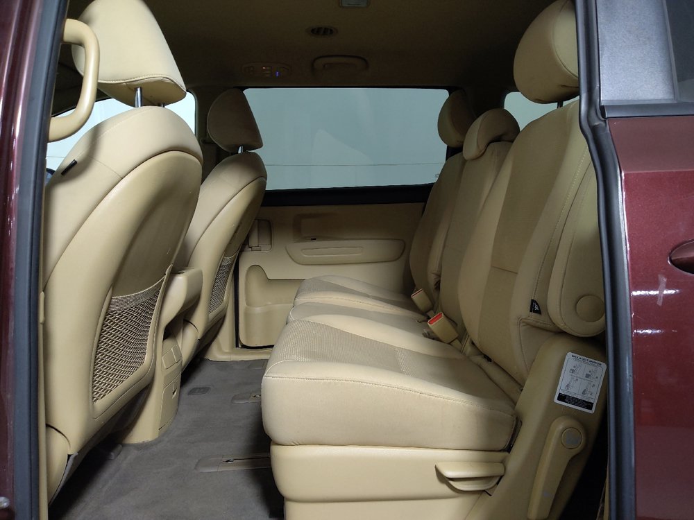 Used 2017 Kia Sedona LX FWD image 18