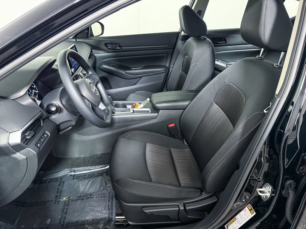 Certified 2025 Nissan Altima 2.5 S FWD image 15