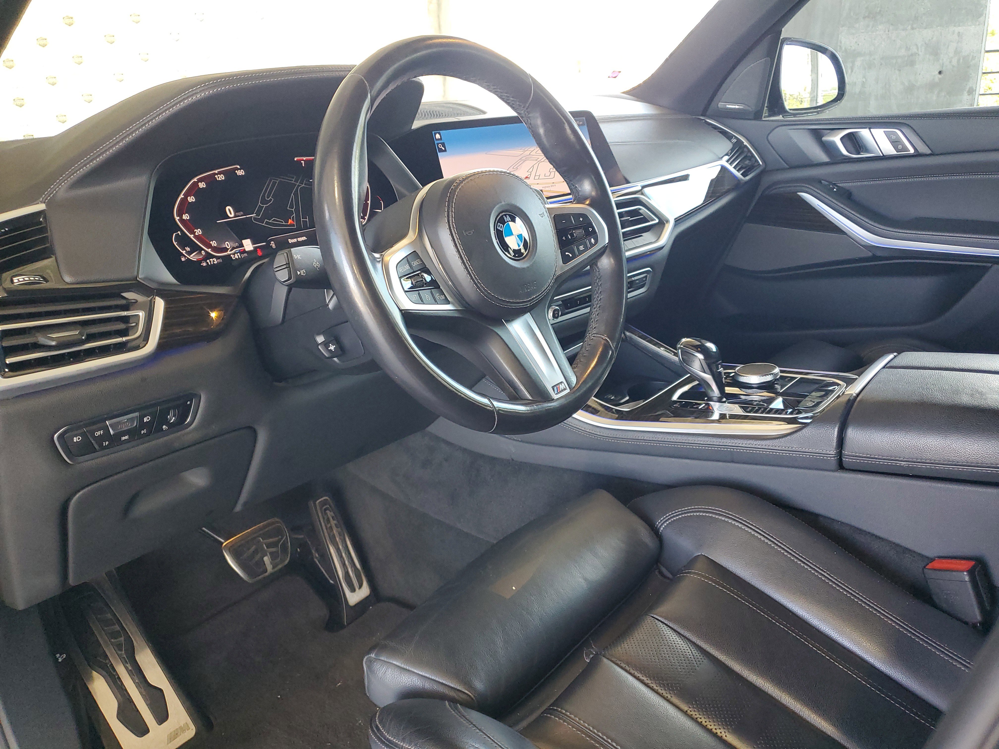 Used 2020 BMW X5 sDrive40i w/ M Sport Package RWD image 17